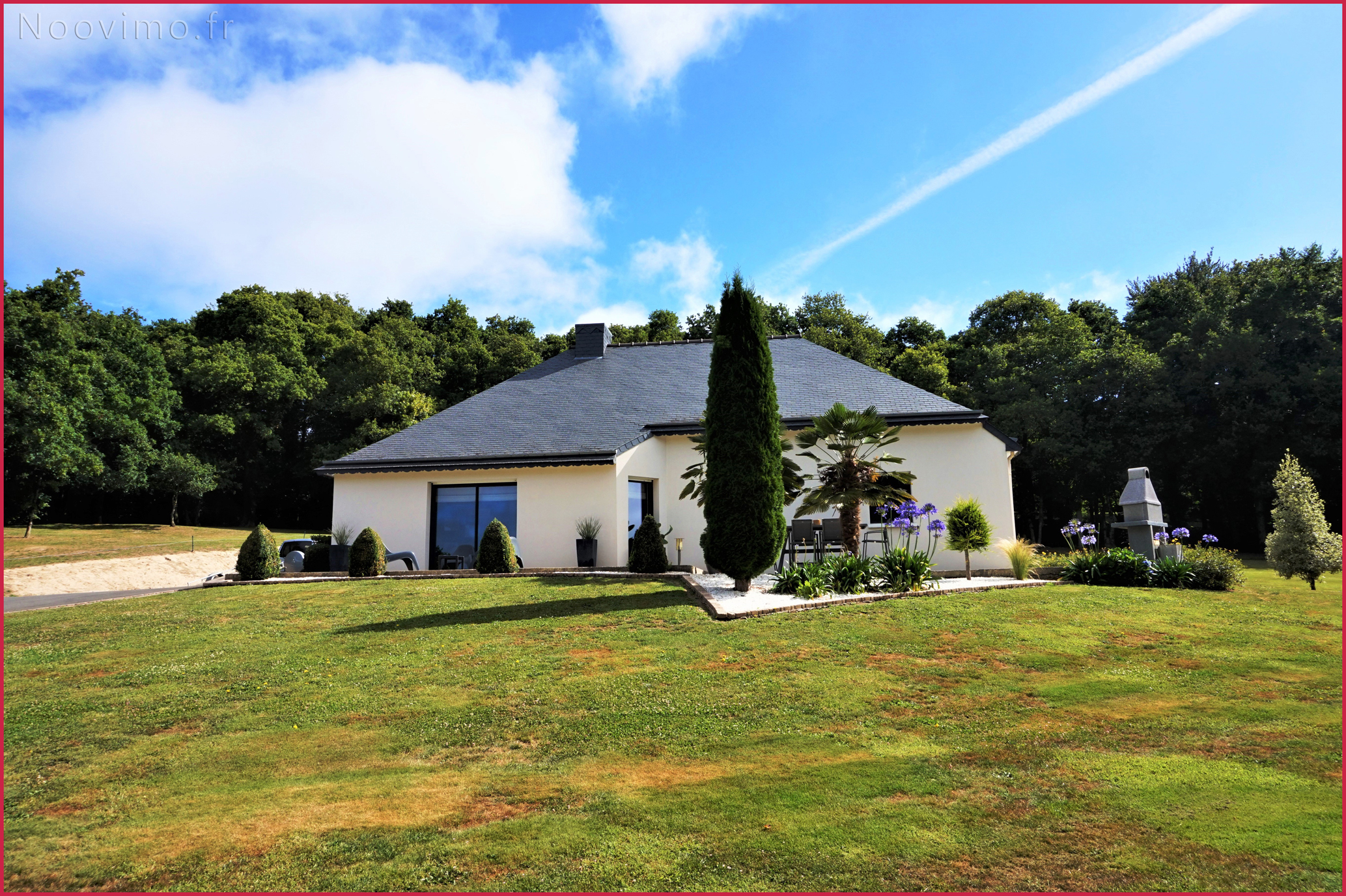 vente-contemporaine-de-plain-pied-de-2006-avec-hectares